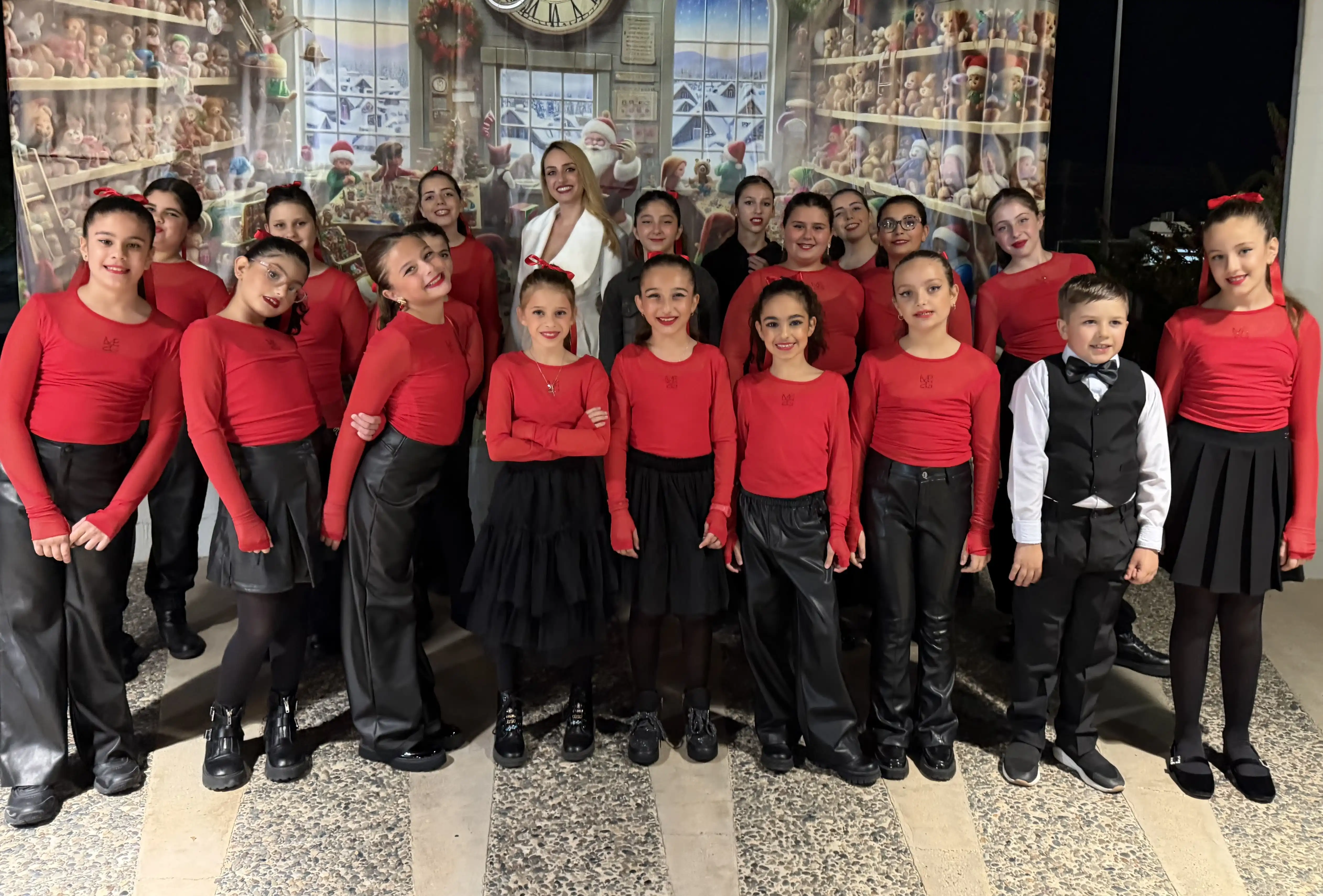 Youth Choir Aoidon Fones of the Municipality of Paralimni Deryneia